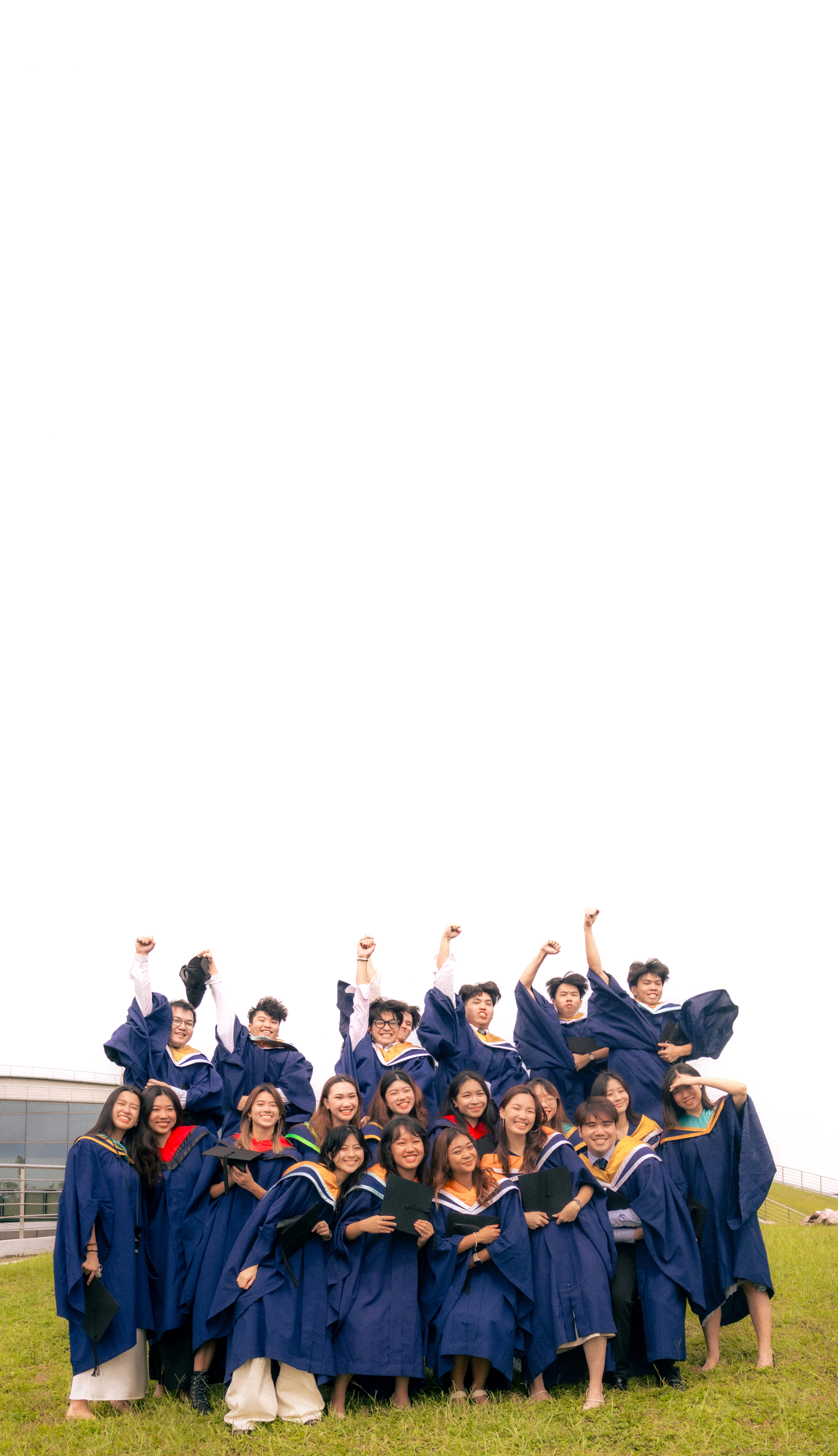 Strawberry Stretch at NTU [Big Group Photo]