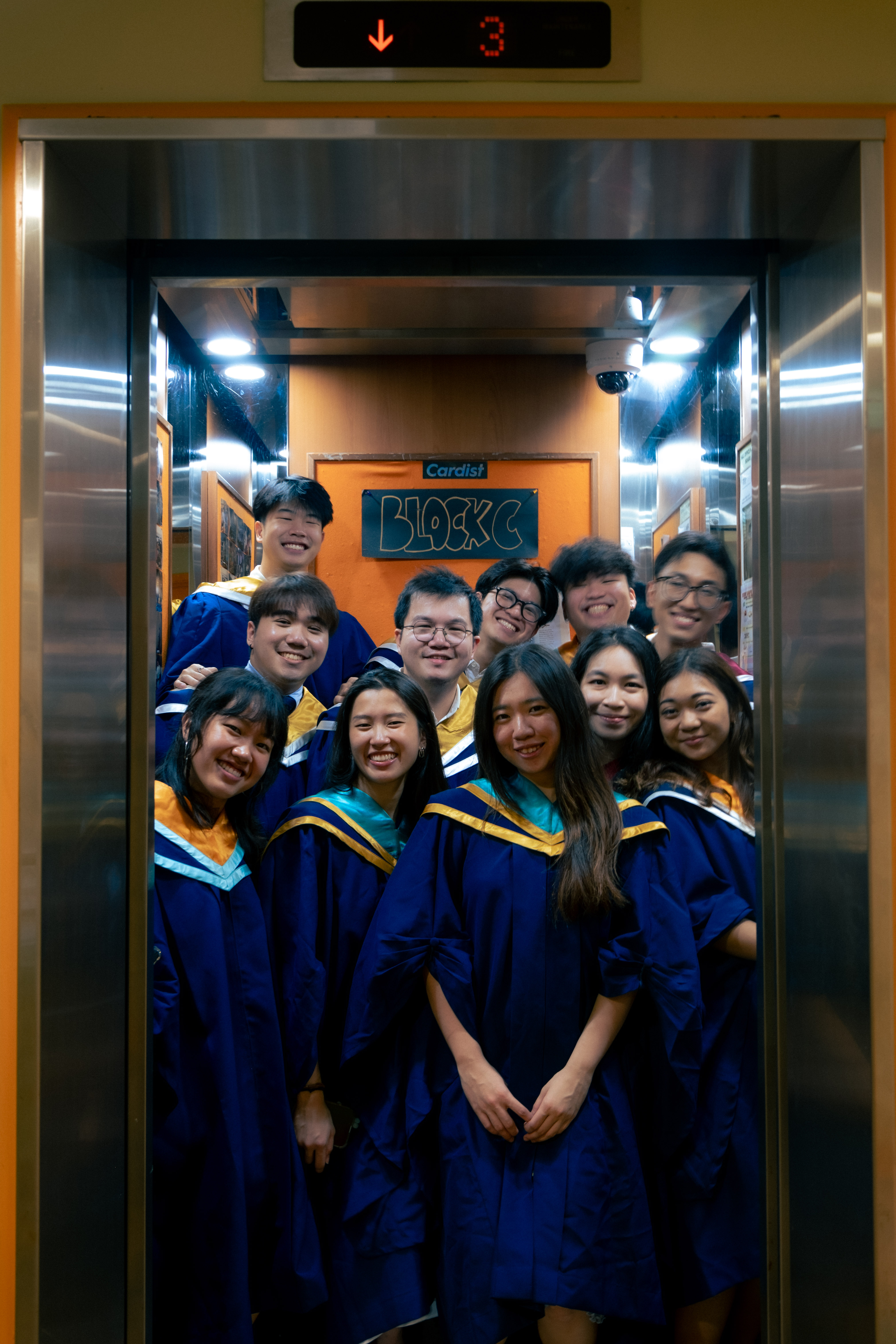 Strawberry Stretch at NTU [Big Group Photo]