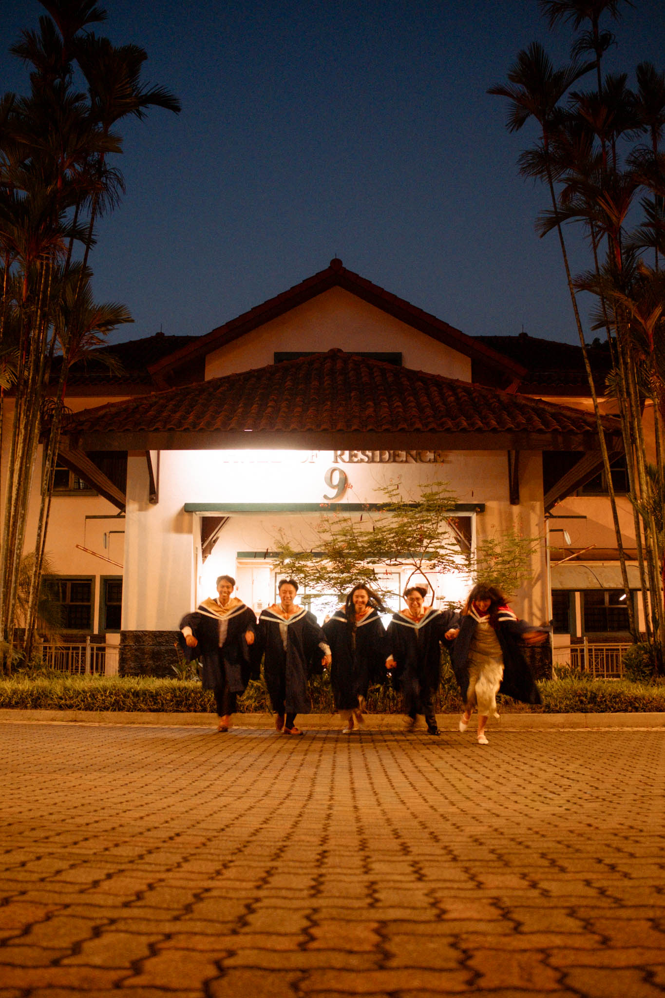 NTU Hall 9 Graduation Photoshoot [Group of 5]