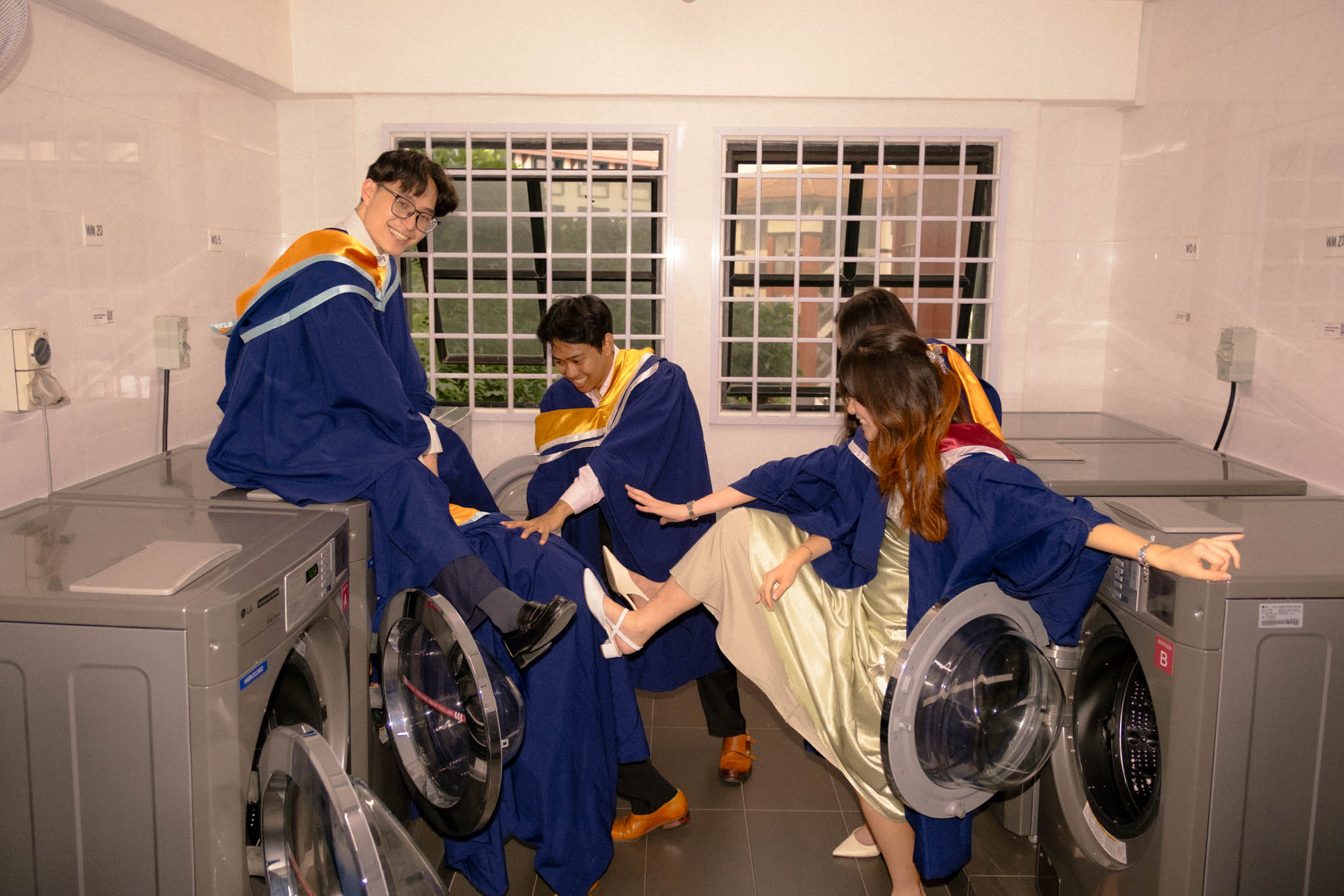 NTU Hall 9 Graduation Photoshoot [Group of 5]